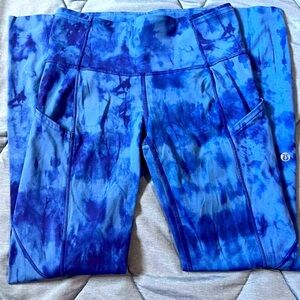 LULULEMON Blue Patterned Leggings Size 4